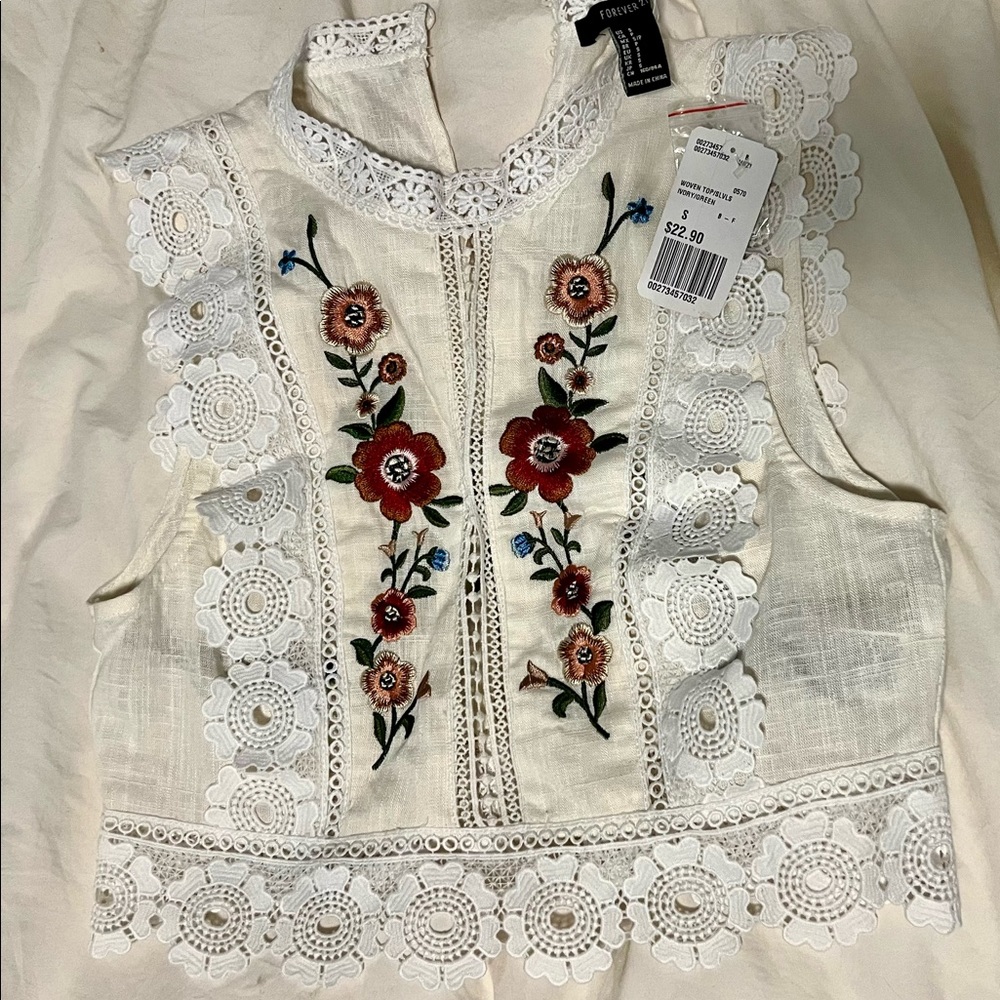White floral crop top woven